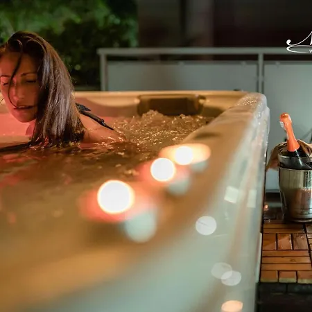Ninfea Wellness & 公寓式酒店 卡奥莱